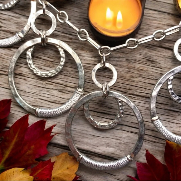 Wrapped Metal Layered Circles Statement Necklace - Boho Vintage Silver-Tone - Picture 5 of 7